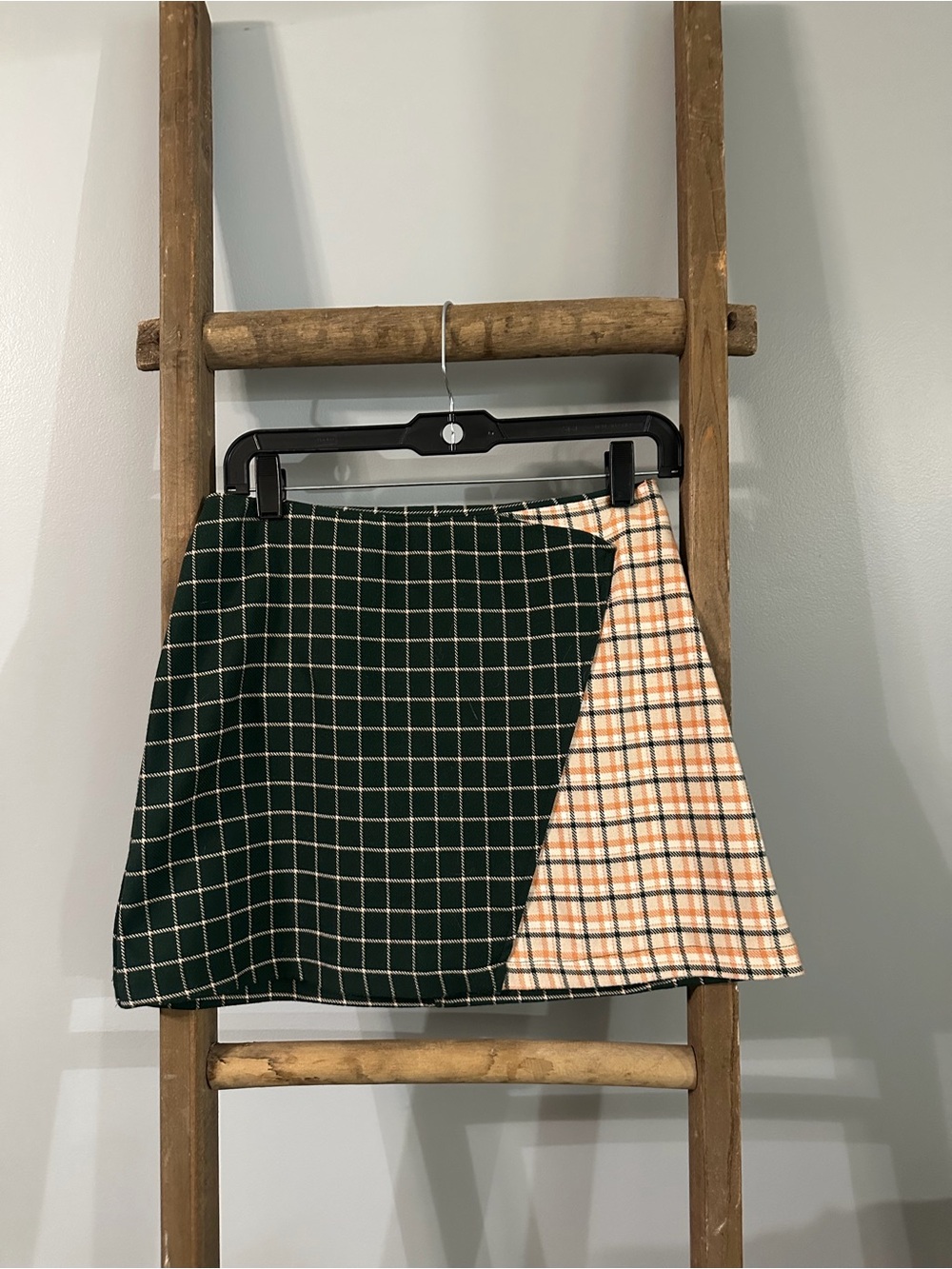 Plaid Two-Tone Mini Skirt in Dark Green and Cream